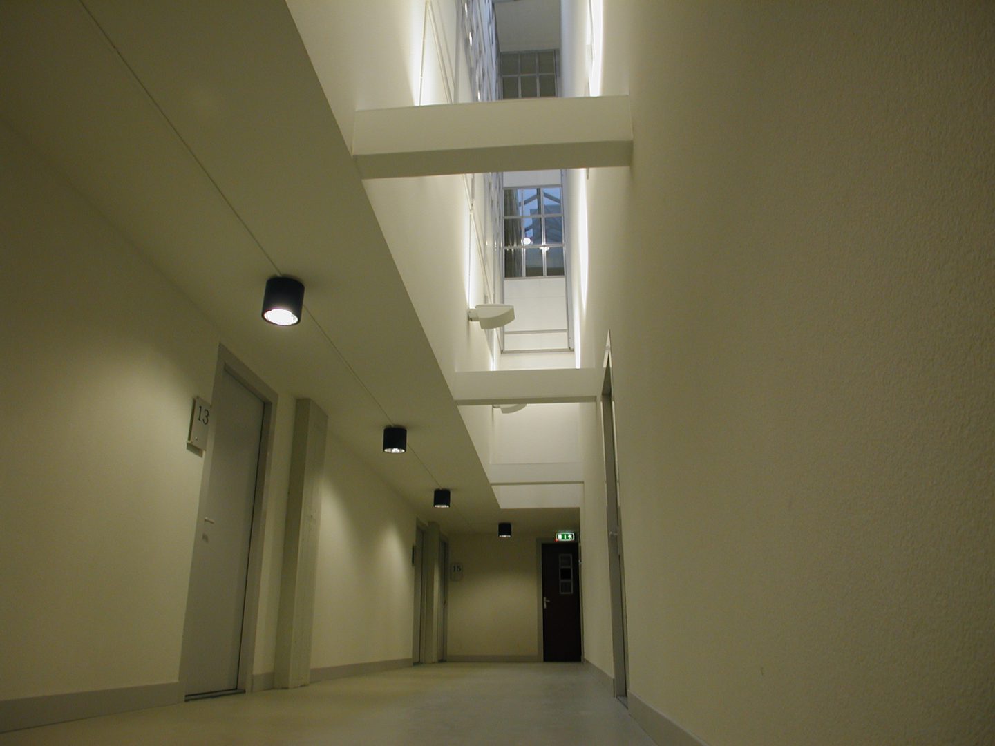 Transformatie monument Maison d'Essence -vide beggrond