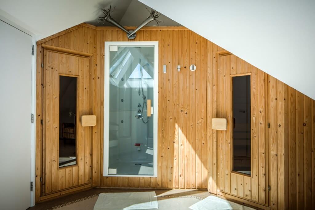 Duurzame-stolpboerderij-pyramide-dak-moderne-architect-Zijlstra-Schipper-Architecten-Wormer-Noord-Holland-018