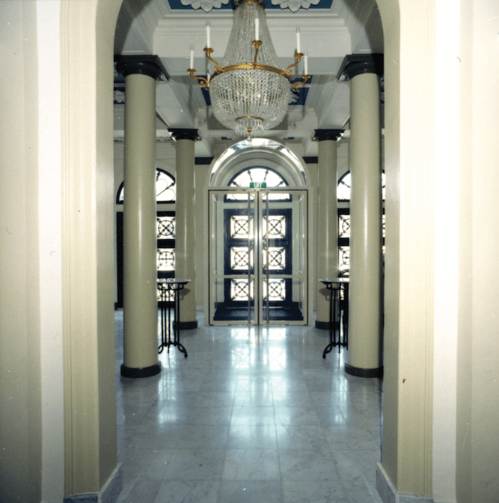 Restauratie-Architect-Zaandam-Zijlstra-Schipper-De-Burcht-raadhuis-rijksmonument-entre-hal-05