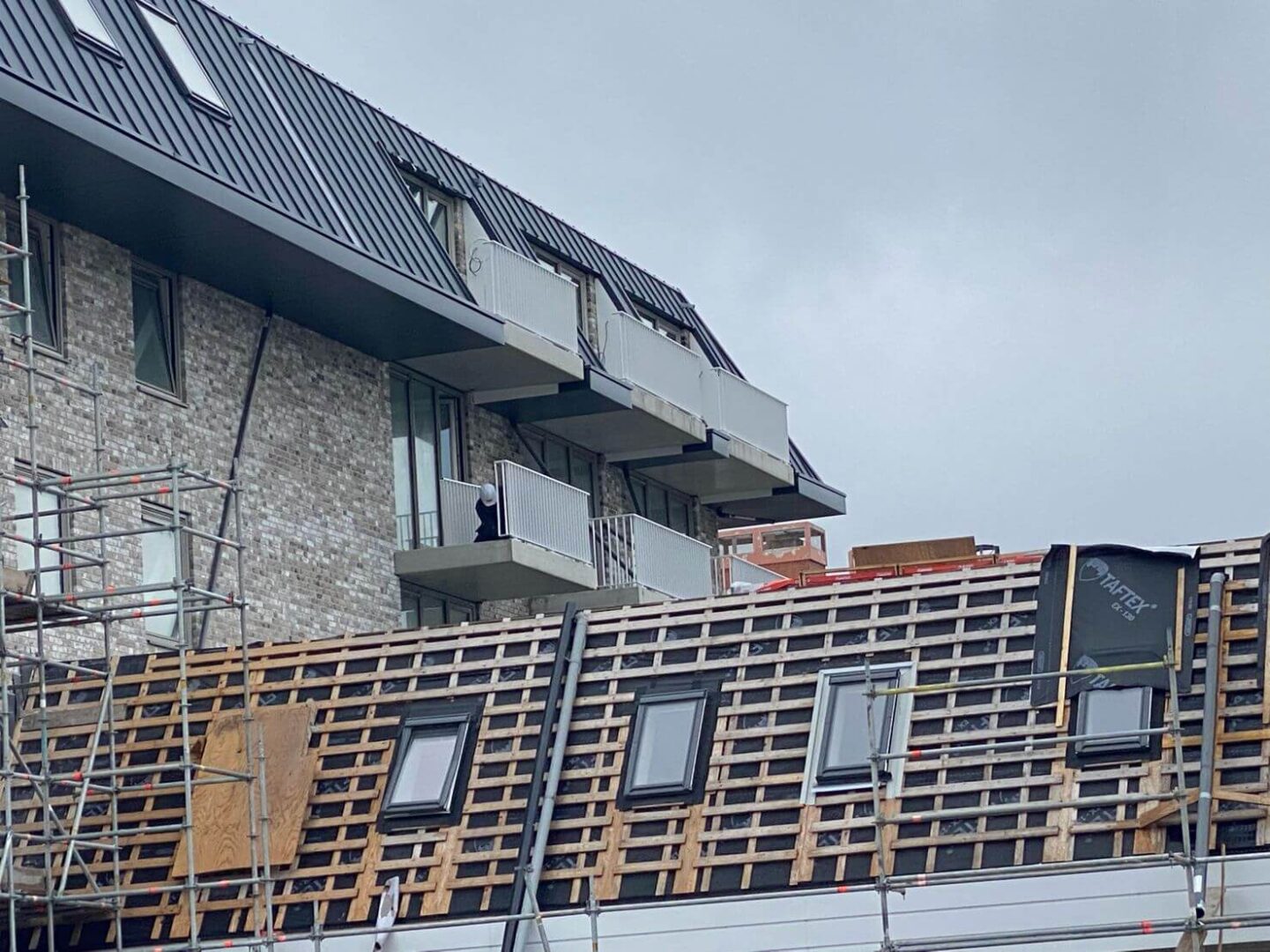 Graaf-van-Egmond-aan-Zee-Architect-Hotel-Architectenbureau-Noord-Holland-ZIjlstra-Schipper-architecten-wormer-in-aanbouw-balkons-01